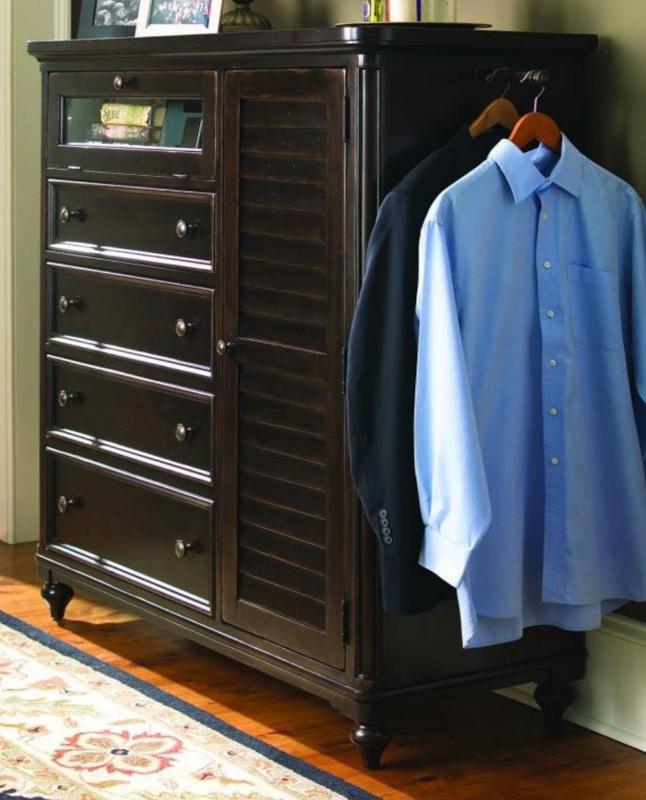 tobacco dresser Copper Grove Saddlebrook & Mirror - Bed Bath & Beyond Make the warm and welcoming stone brook bedroom collection a part of your home Bassett Furniture Parkway Tobacco Dresser