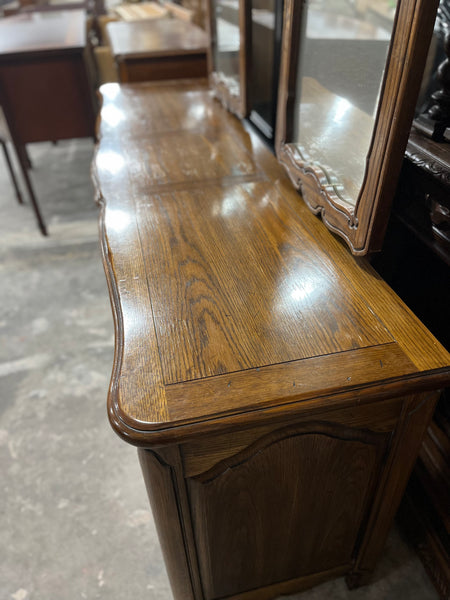Thomasville Furniture Camille Triple Dresser and Pair of Mirrors