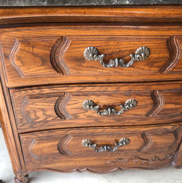 Thomasville Furniture Camille Triple Dresser and Pair of Mirrors