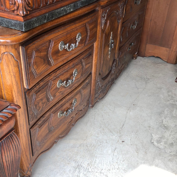 Thomasville Furniture Camille Triple Dresser and Pair of Mirrors