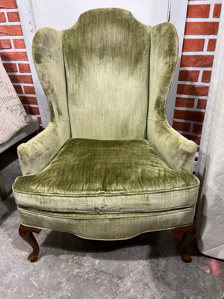 Vintage Heritage Traditional Queen Anne Style Wingback Chairs - A Pair