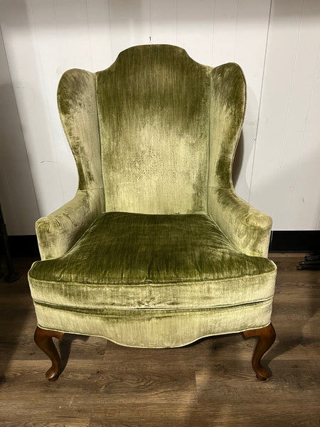 Vintage Heritage Traditional Queen Anne Style Wingback Chairs - A Pair
