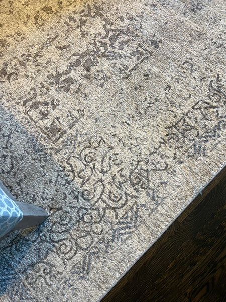 Neutral Tone Area Rug 9'x12'