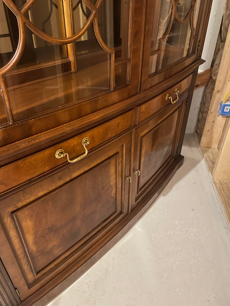 HENREDON Breakfront Lighted Tall China Cabinet