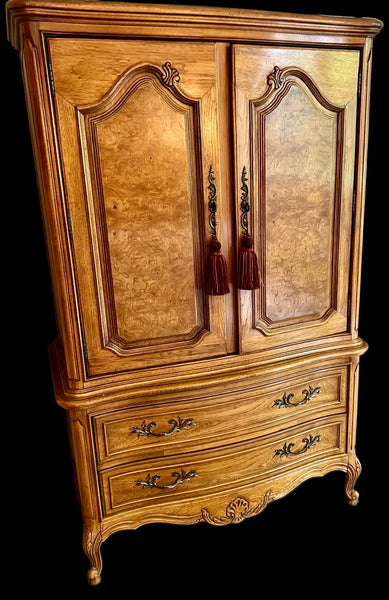 Thomasville Vintage French Provincial King 6 Piece Bedroom Set