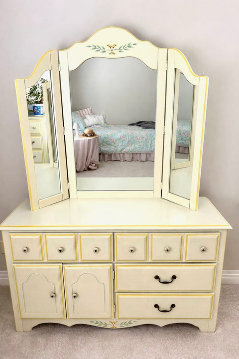 vintage french provincial dresser Bassett French Provincial Dresser with Mirror Circa 1970 – KLM Luxury  Consignment