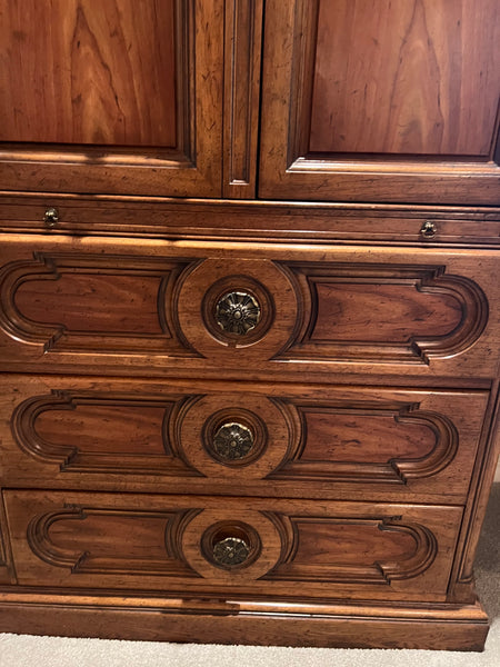 Heritage Henredon Grand Tour Vintage Solid Wood Wardrobe