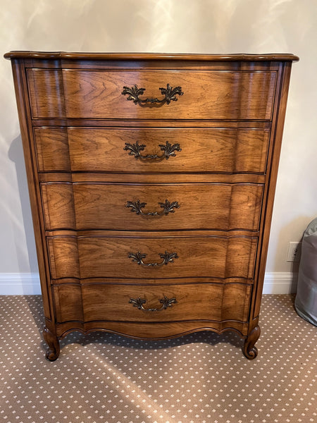 White Fine Furniture Vintage Dresser Chest of Drawers