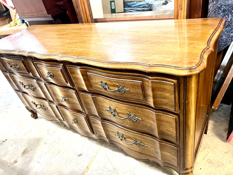 Thomasville French Provincial Serpentine Dresser with Mirror