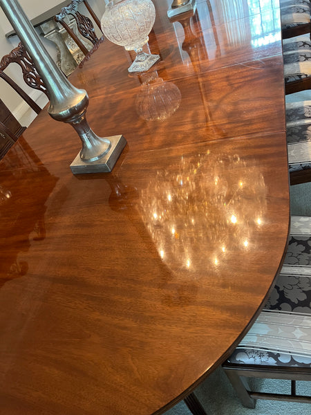 BAKER Historic Charleston Collection Banded Mahogany Dining Table and 10 Chairs