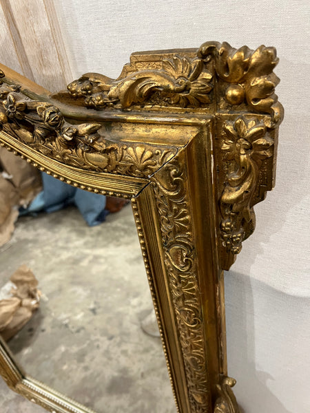 18th Century French Louis XVI Period Giltwood Mirror