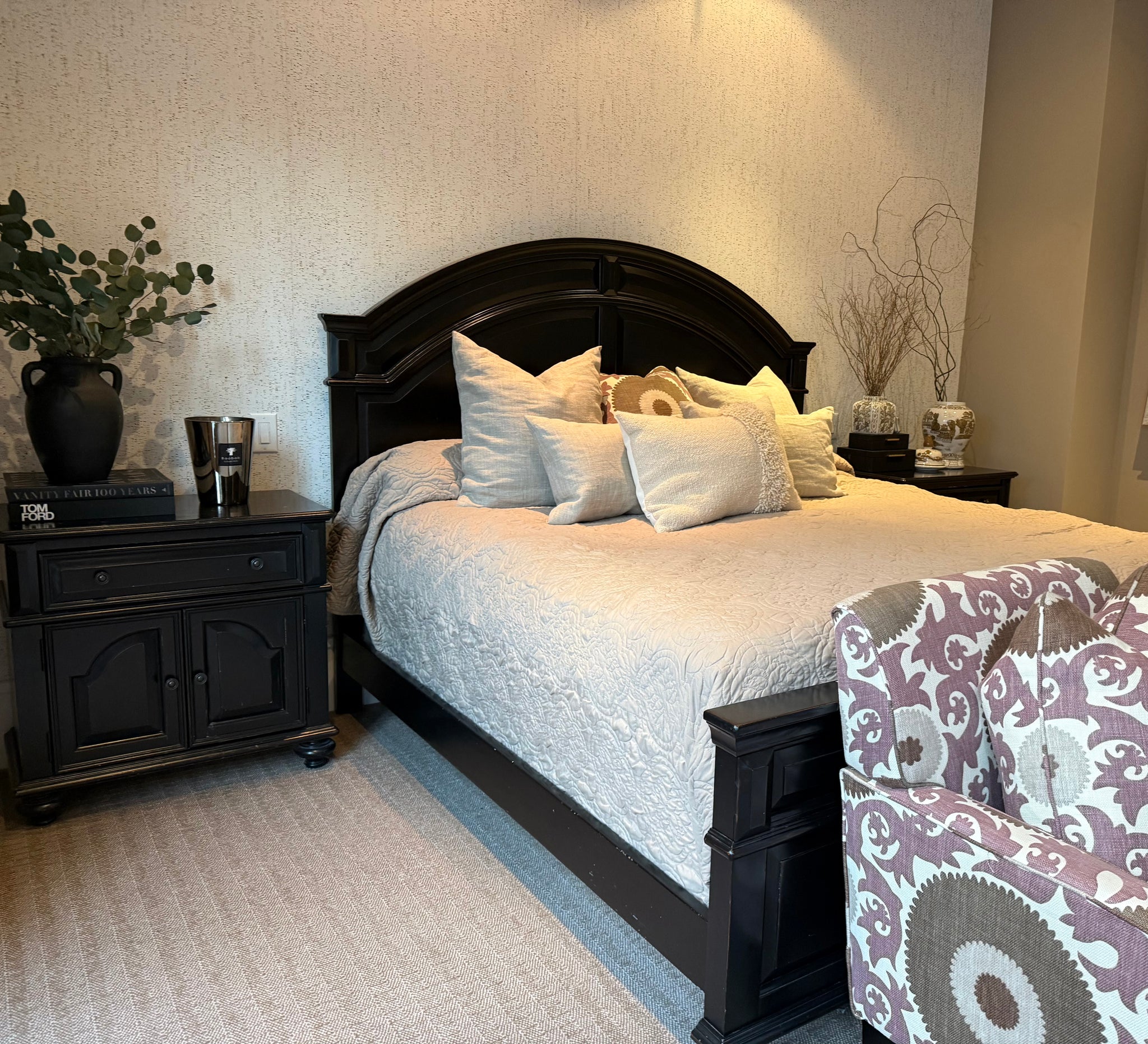 King Three Piece Bedroom Set