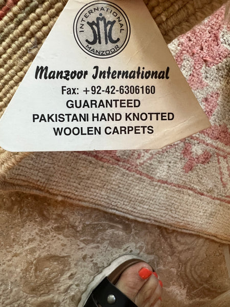 Manzoor International 100% Wool Hand Knotted Area Rug