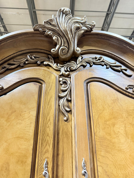 HENREDON Louis XV Rococo Armoire