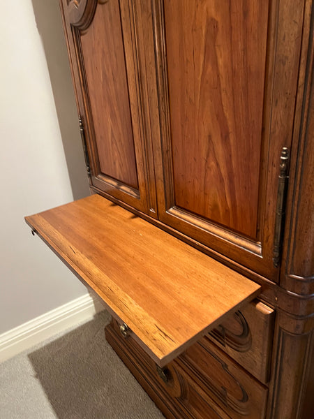 Heritage Henredon Grand Tour Vintage Solid Wood Wardrobe