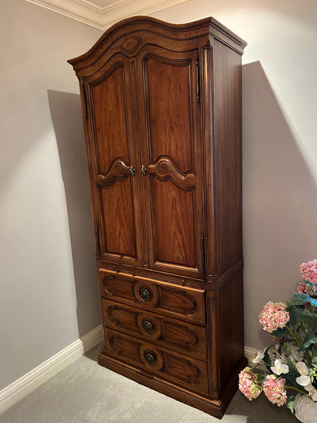 Heritage Henredon Grand Tour Vintage Solid Wood Wardrobe
