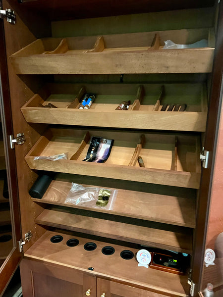 Elegant 1500 Traditional Cigar Cabinet Humidor