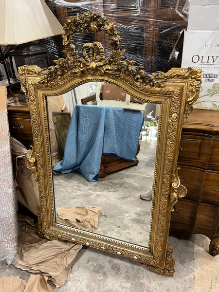 18th Century French Louis XVI Period Giltwood Mirror