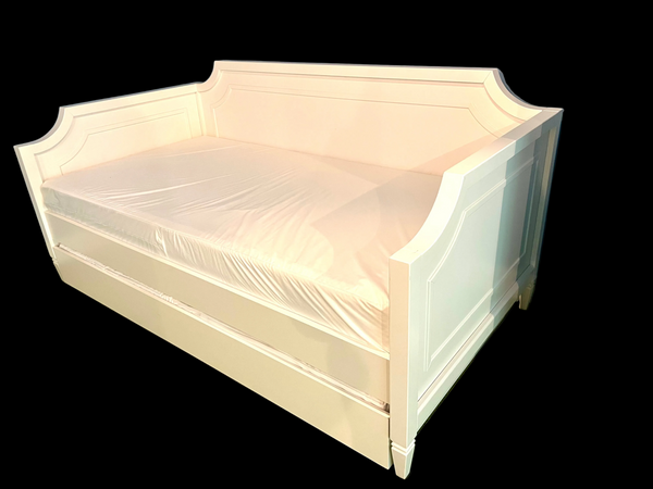 Pottery Barn Ava Regency Twin Daybed with Trundle