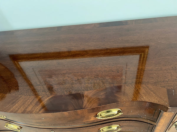 HENREDON Federal Style Mahogany Sideboard