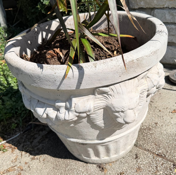 Henri Studio 21” Lion Fresco Planter