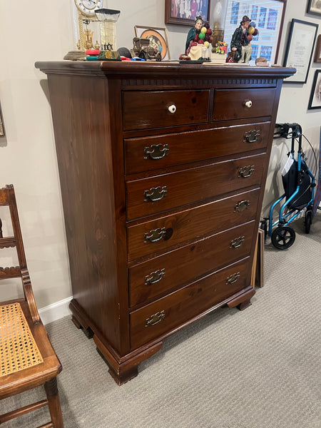 1970's Ethan Allen Old Tavern Collection Pine Dresser Chest