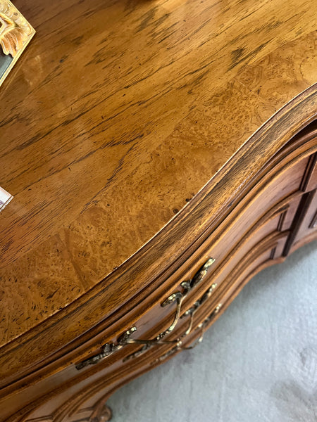 Thomasville Vintage French Provincial King 6 Piece Bedroom Set