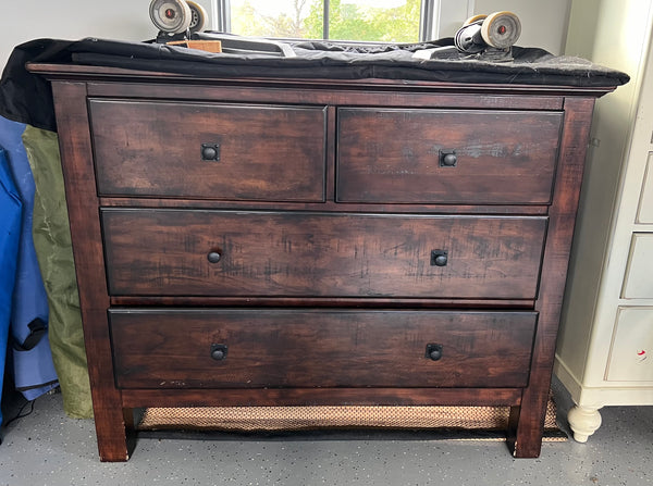 Pottery Barn 4 Drawer Dresser