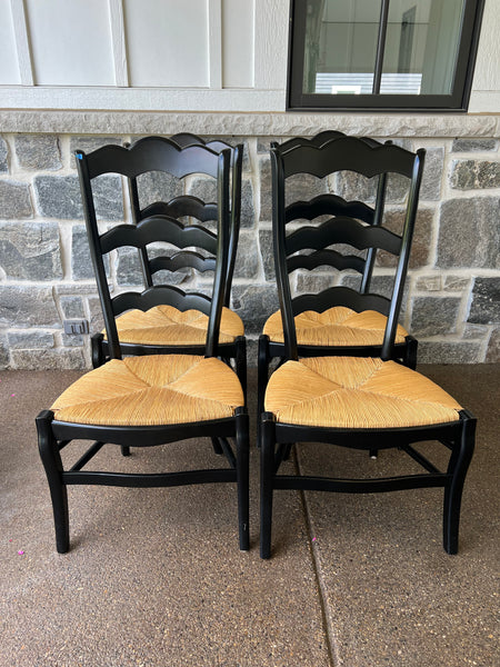 Set of 4 Rush Seat Ladderback Dining Chairs