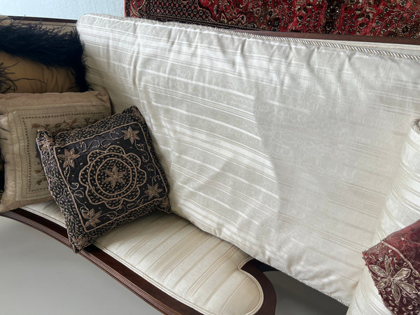 BAKER Neoclassical Style Carved Mahogany Recamier Chaise