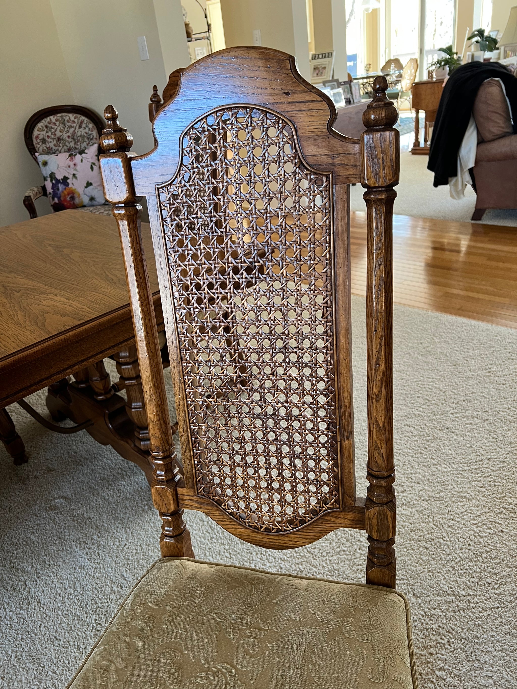 Thomasville Vintage Dining Table and 6 Chairs – KLM Luxury Consignment