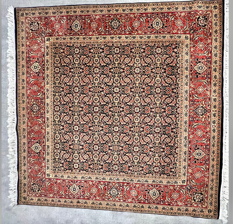 Handmade 100% Wool Imported Indo-Persian Oriental Rug 6' x 6'