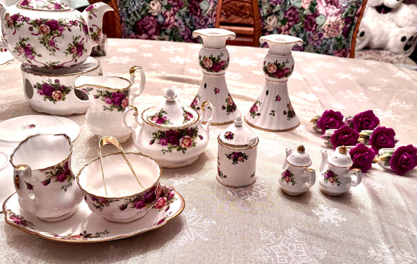 49 Piece Set of Royal Albert Old Country Roses China - Service for 8