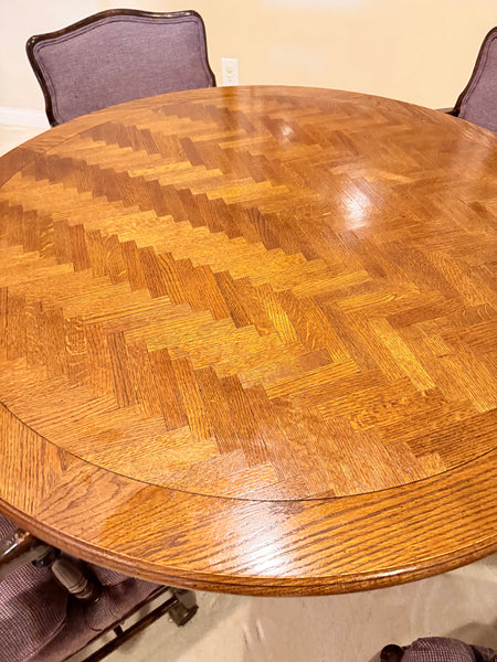North Hickory Furniture Company Round Solid Wood Game Card Table and 4 Chairs
