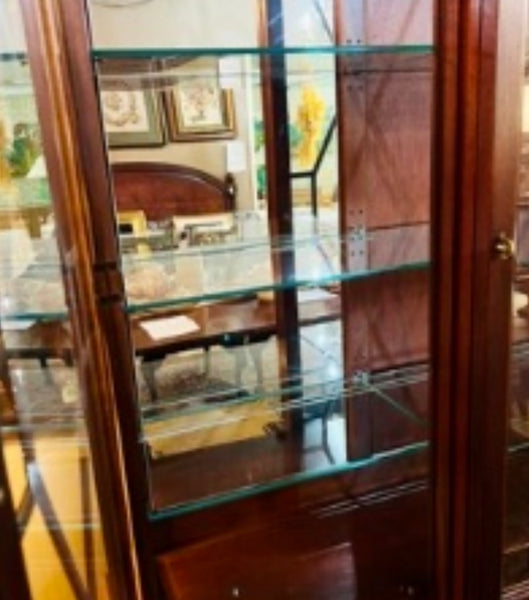 Lexington Furniture Arnold Palmer Collection Glass Front China Cabinet Breakfront