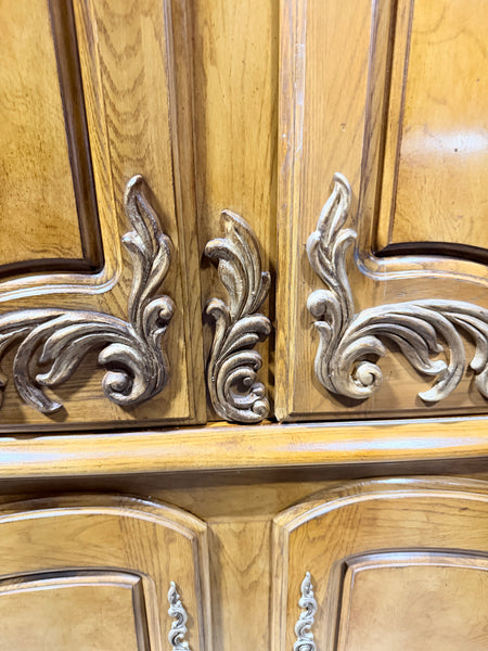 HENREDON Louis XV Rococo Armoire