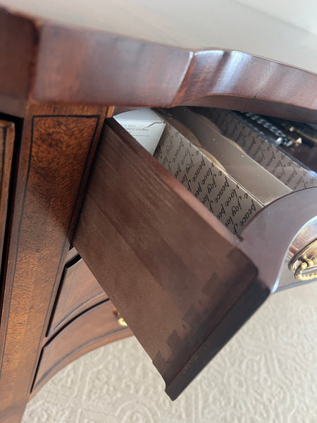 HENREDON Federal Style Mahogany Sideboard