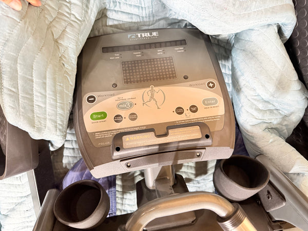 TRUE Fitness Elliptical Machine M30