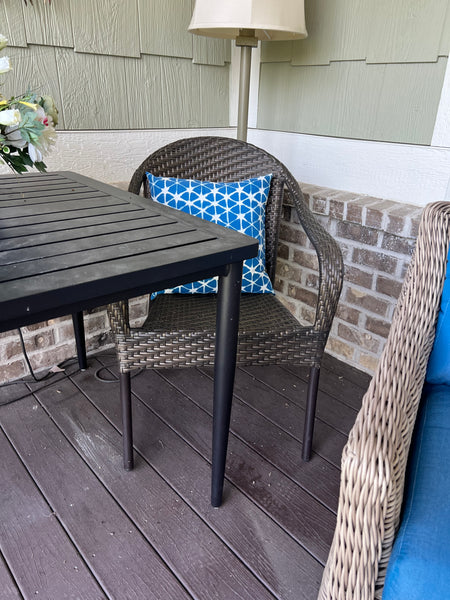 Frontgate Pair of Cafe Curved Back Stacking Chairs and Aluminum Table