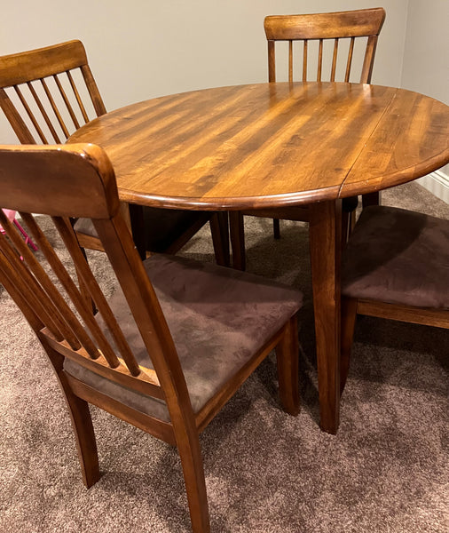 Round Drop Leaf Dining Table and 4 Chairs