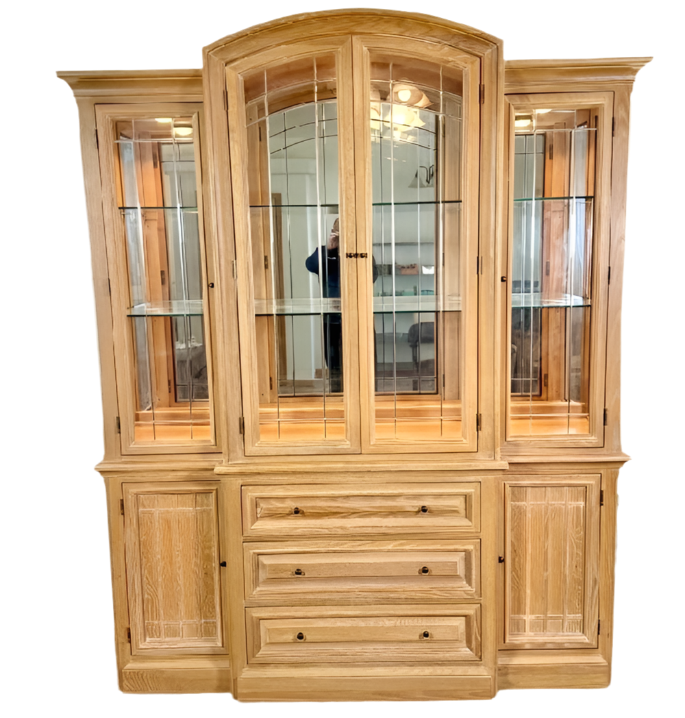 Thomasville American Revival Breakfront China Cabinet