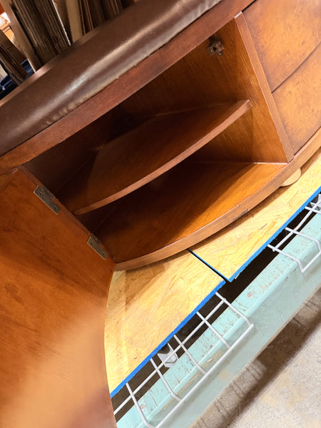 Demilune Cabinet Bench