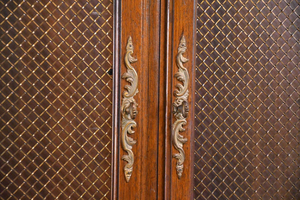 Vintage Thomasville Breakfront China Cabinet