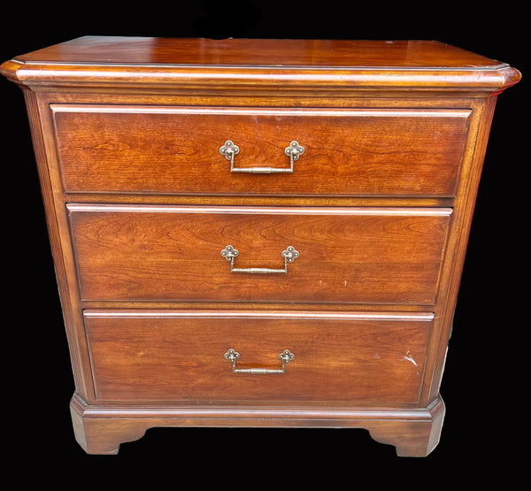 Bernhardt Furniture 3 Drawer Nightstand Dresser