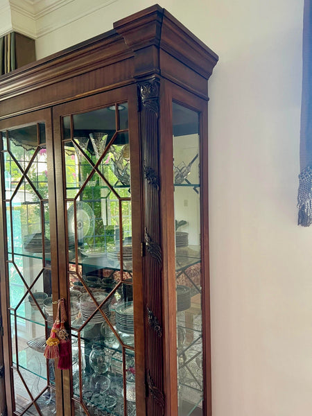 Henredon Display Case Curio Cabinet