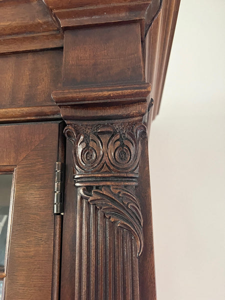 Henredon Display Case Curio Cabinet