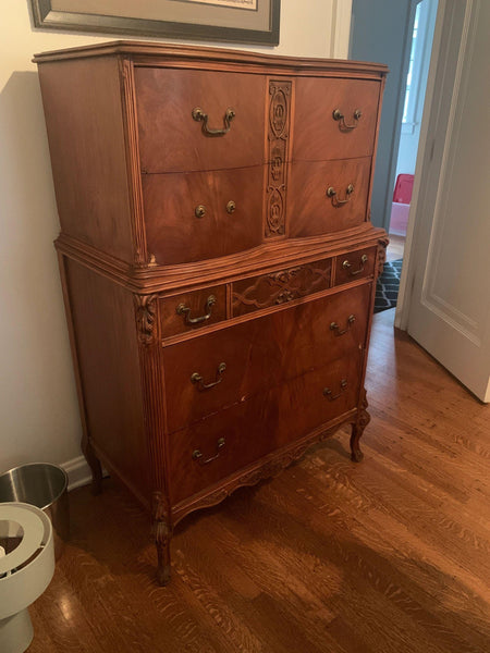 Antique Burled Mahogany 5 Drawer Dresser KLM Luxury Consignment Antique Burled Mahogany 5 Drawer Dresser KLM Luxury Consignment