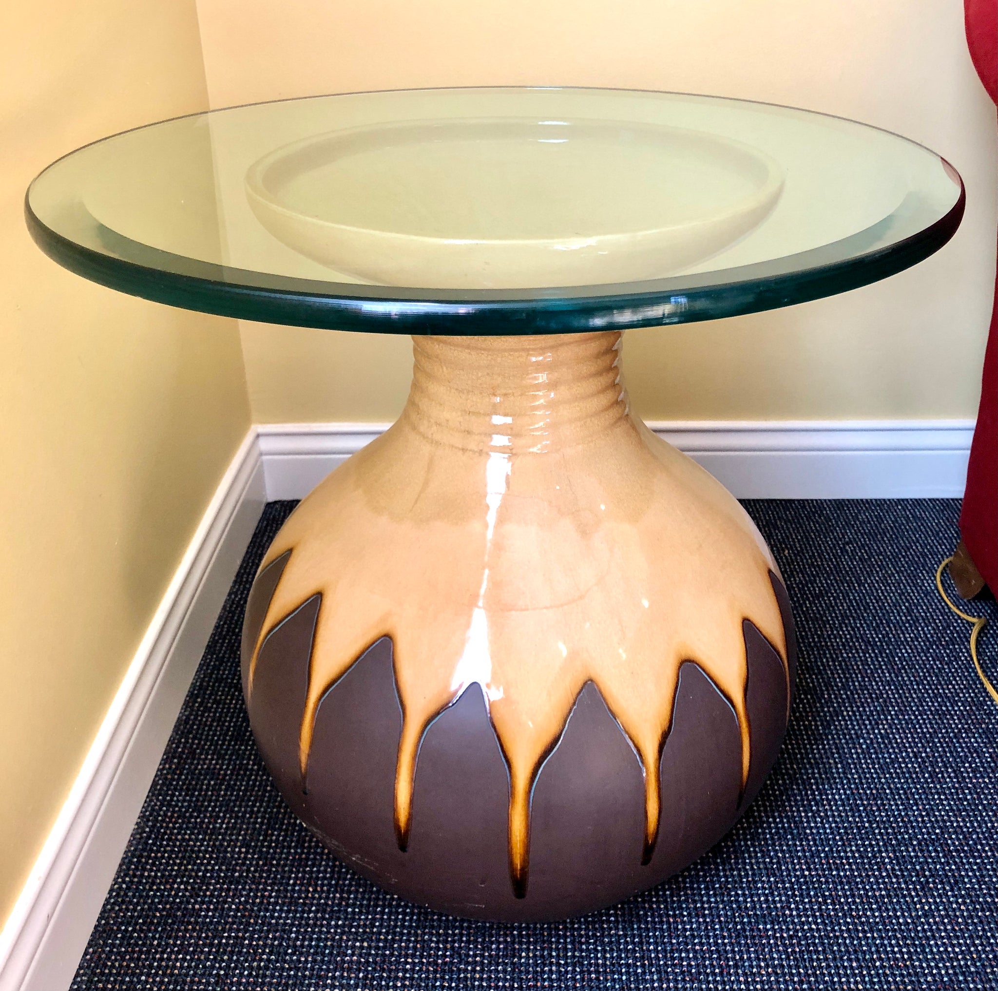 3/4" Round Glass Top Side Table